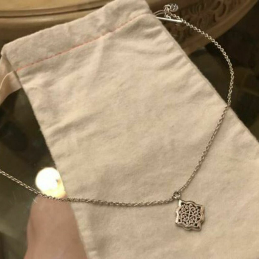 Lois Hill Silver Chain Necklace 274$